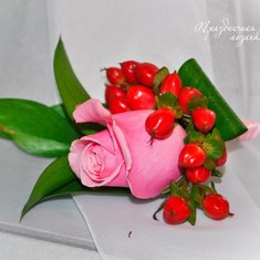 Бутоньерка П8600