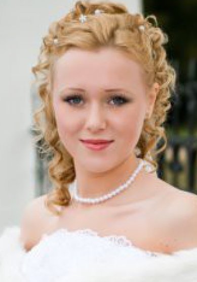 Прическа на свадьбу Л16680 - Стилист-визажист Любовь Попова