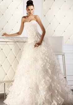 Свадебное платье В44624. С пышной юбкой, длинное со шлейфом.